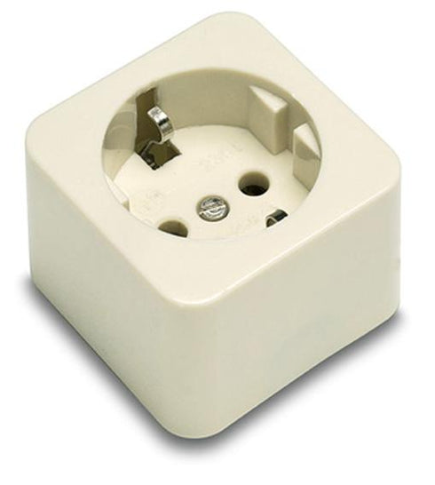 FAMATEL BASE 2301 TTL SUPERF.PORC.55X55 16A-250V